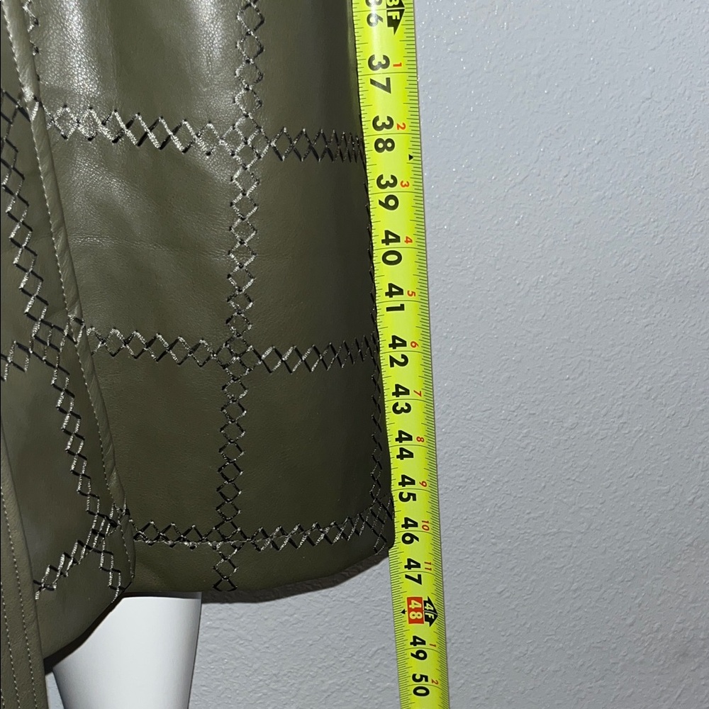 Olive Green Belted Women's Trench Coat size large beautifully made HSN - Picture 12 of 16